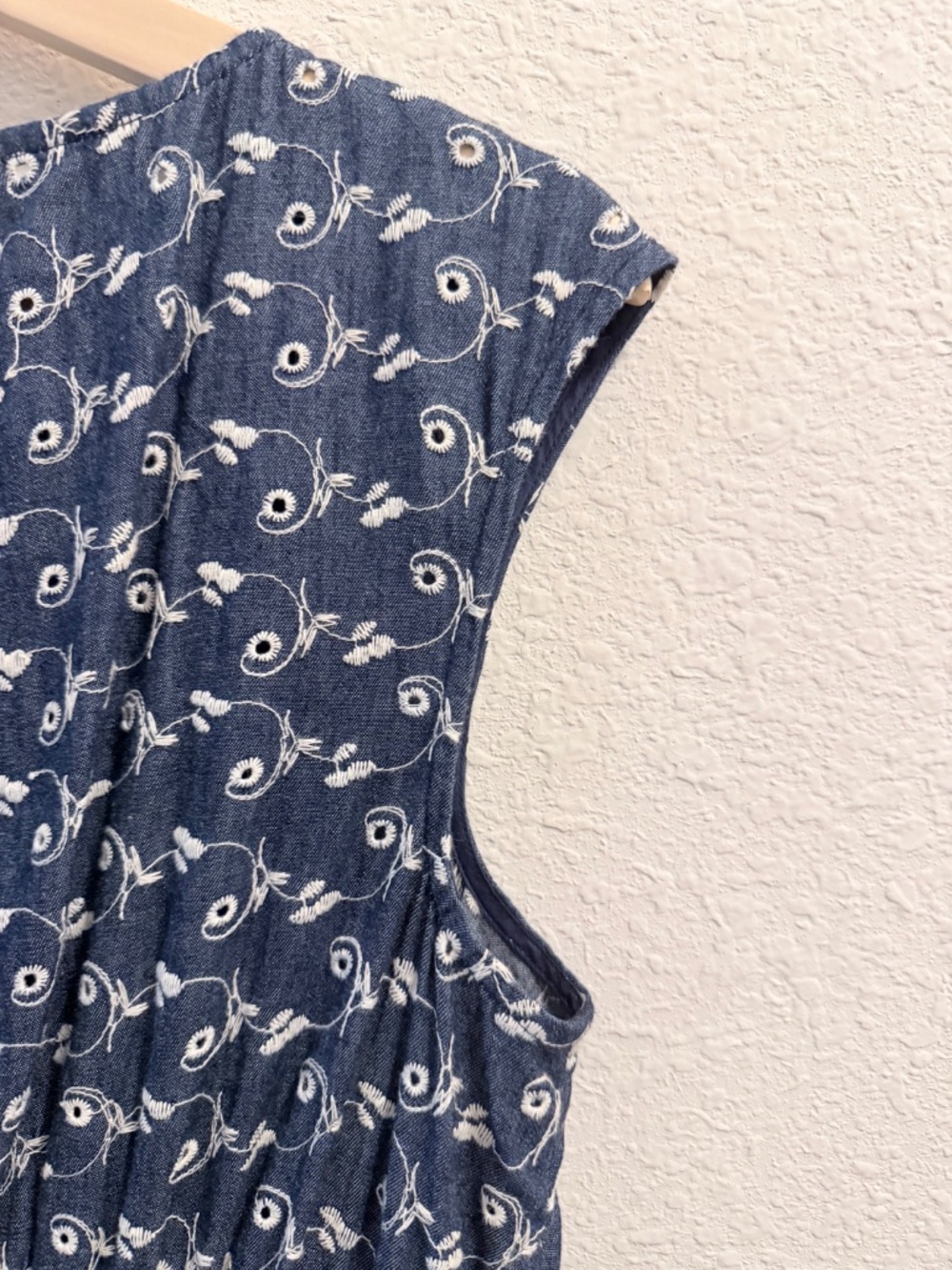 Kate Spade Broome Street Embroidered Chambray Dress Blue White Size 10 NWOT - Picture 8 of 13